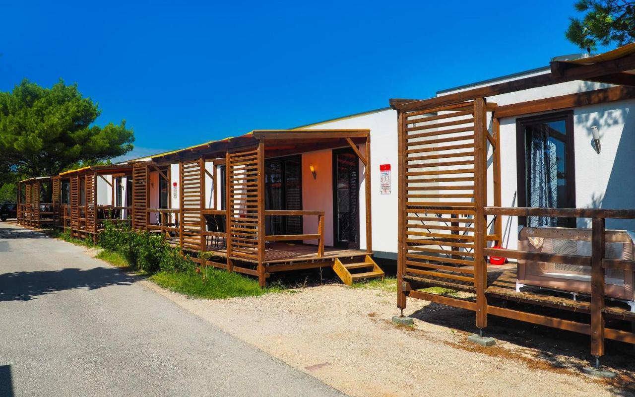 Mediteran Travel Mobile Homes Solaris Brodarica  Exterior foto